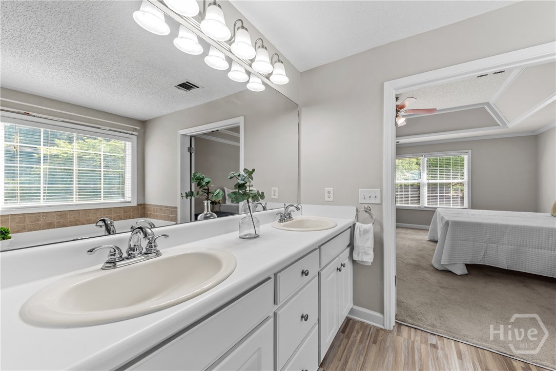 180 Laurel Oaks Lane