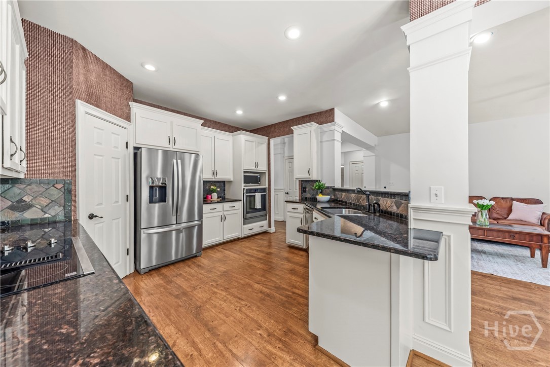 1660 Maple Ridge Drive