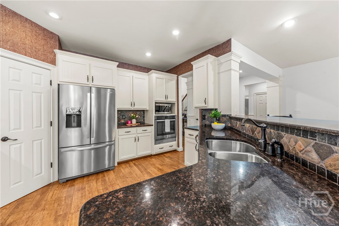 1660 Maple Ridge Drive