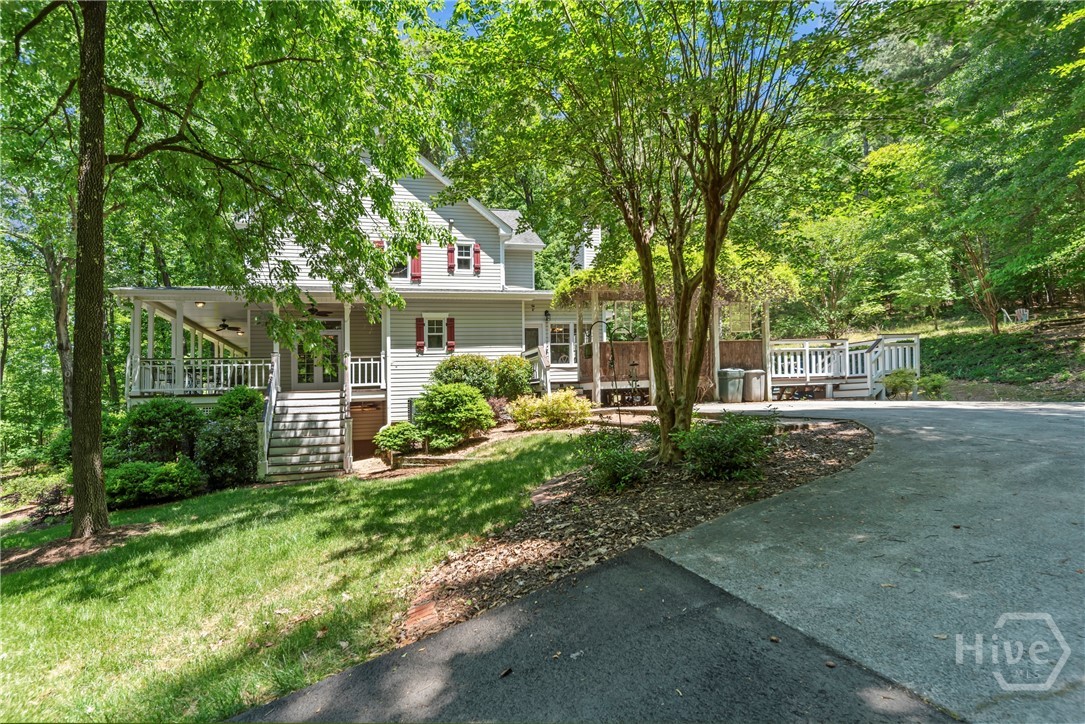 1660 Maple Ridge Drive