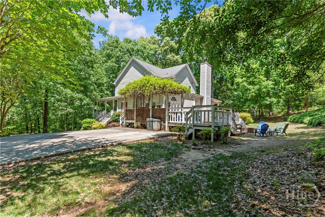 1660 Maple Ridge Drive