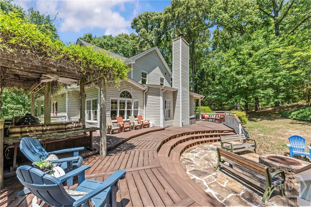 1660 Maple Ridge Drive