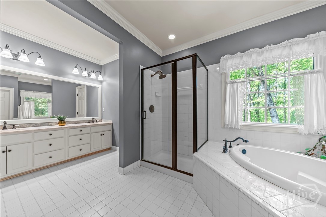 1660 Maple Ridge Drive