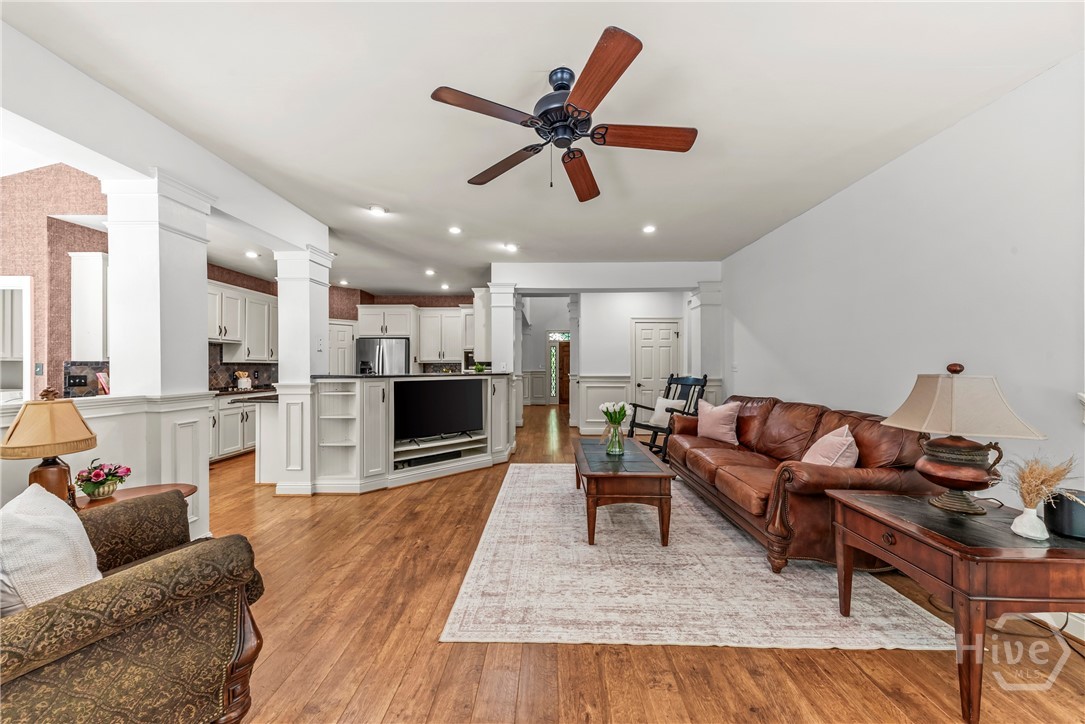 1660 Maple Ridge Drive