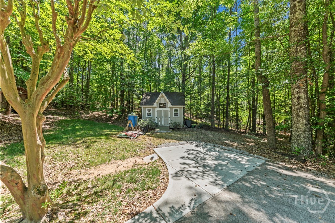 1660 Maple Ridge Drive