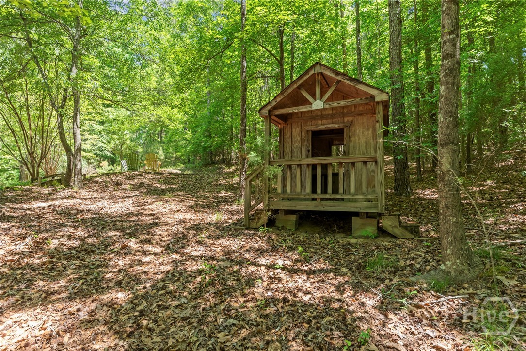 1660 Maple Ridge Drive