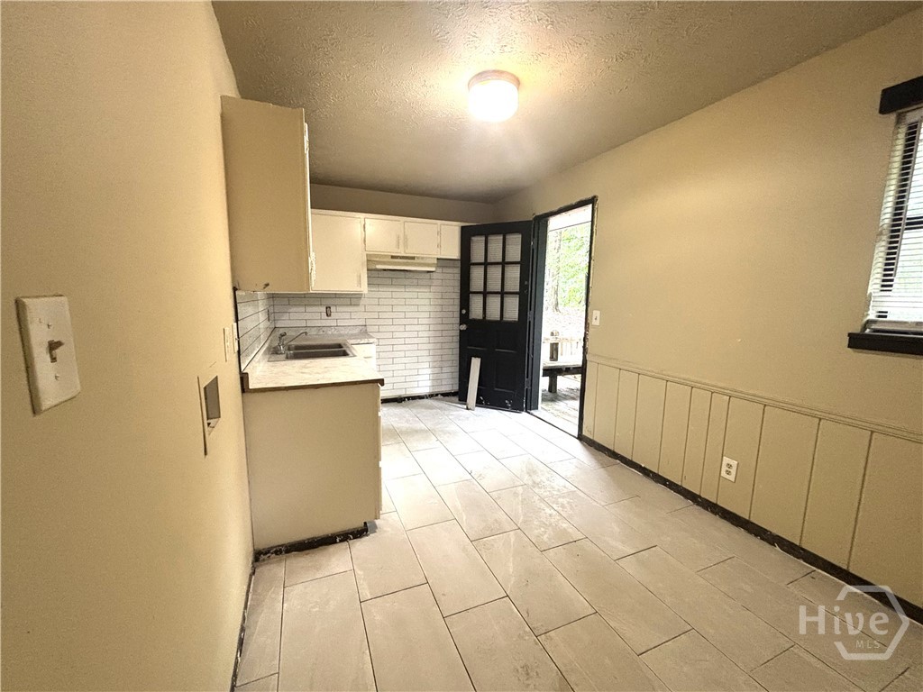 1001 Alpine Court