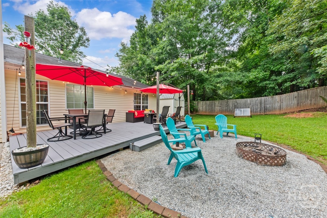 484 Canoe Court