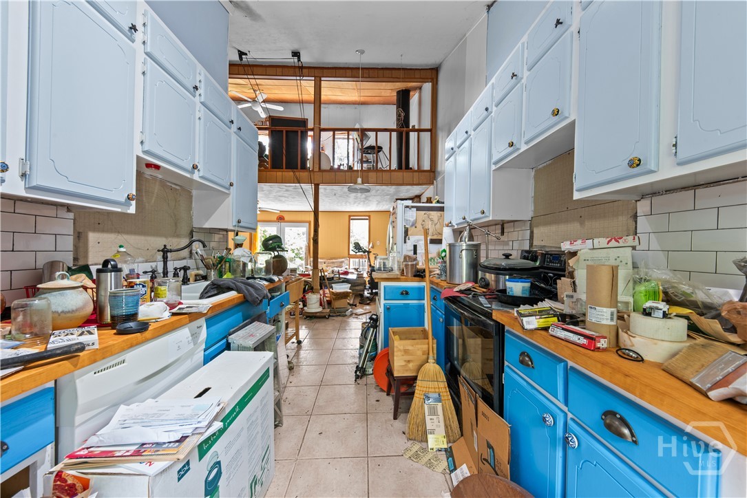 215 Goldfinch Drive