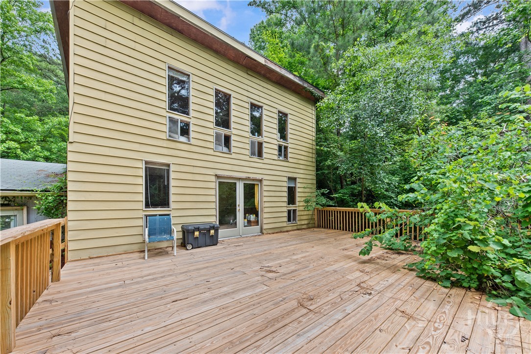 215 Goldfinch Drive