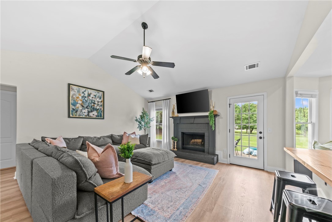 1011 Shelnutt Drive
