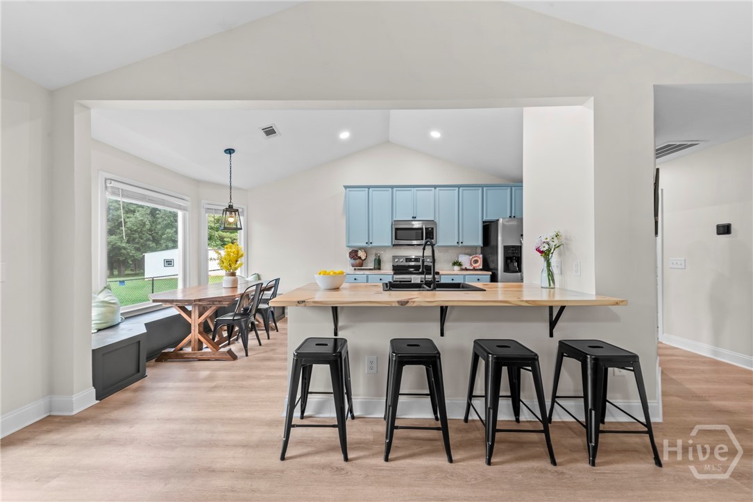 1011 Shelnutt Drive