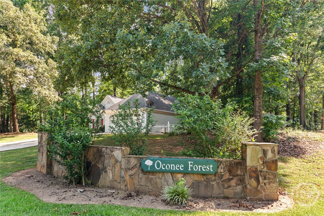 1010 Sharon Place