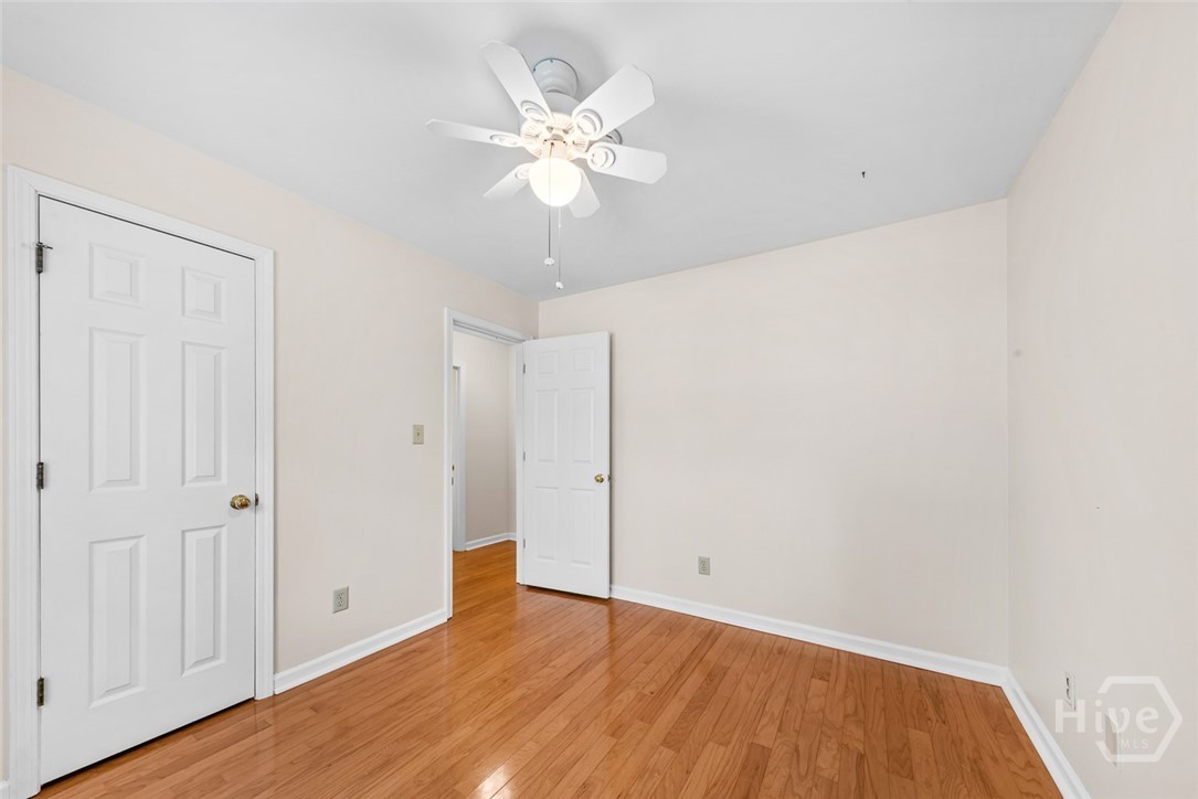 1010 Sharon Place