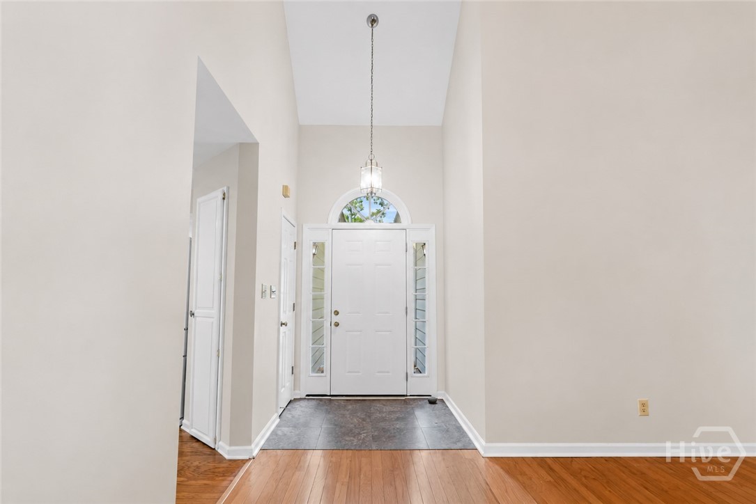 1010 Sharon Place