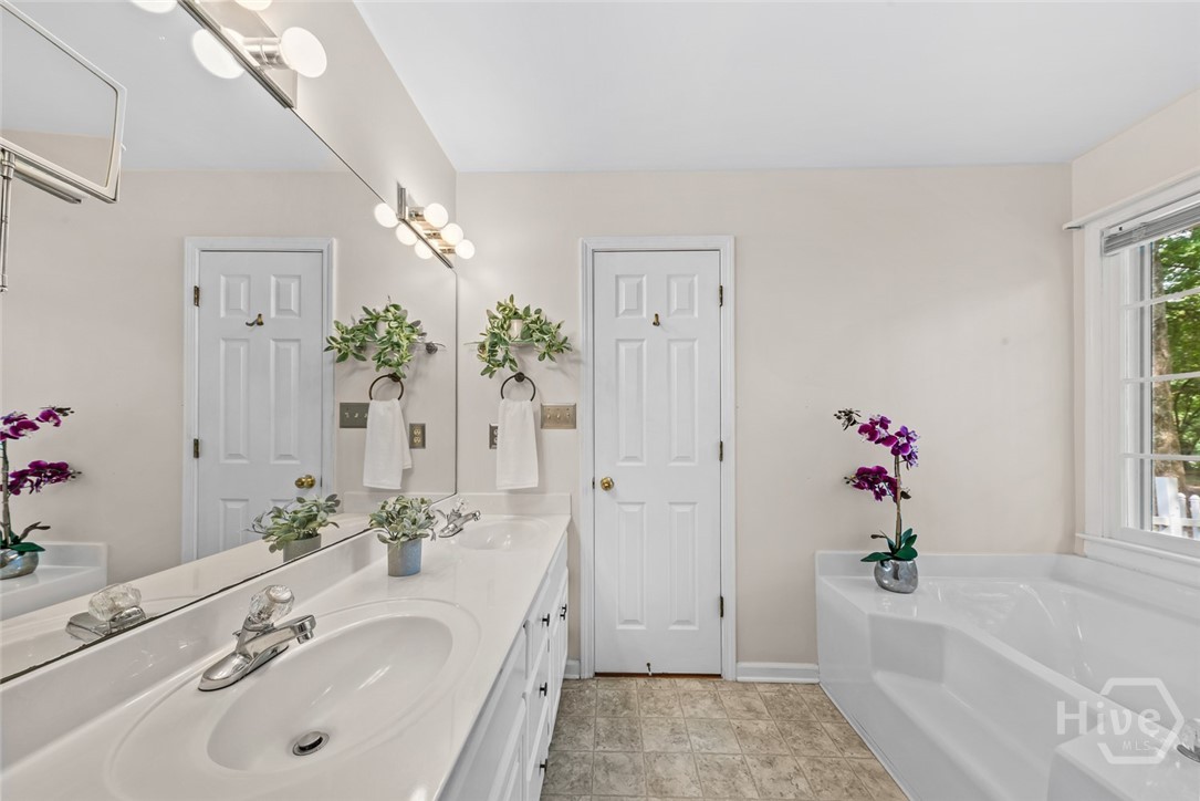 1010 Sharon Place