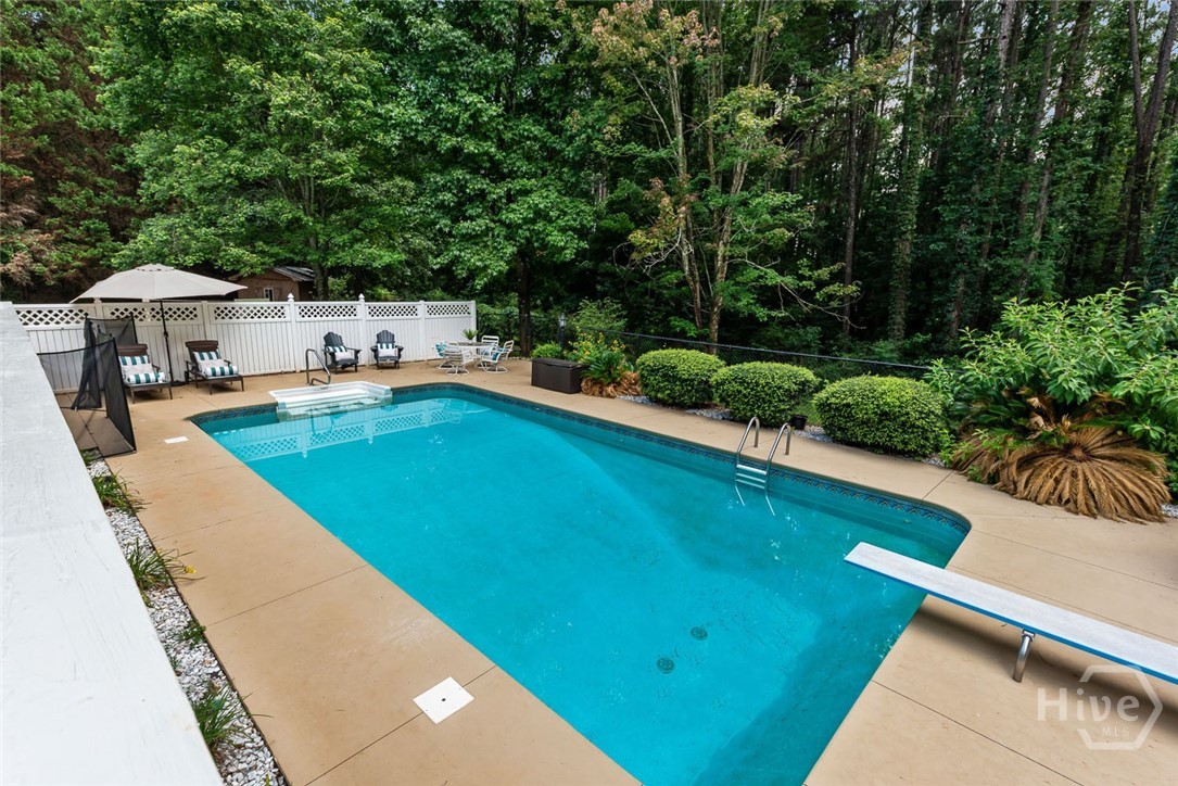 17 Pineforest Drive