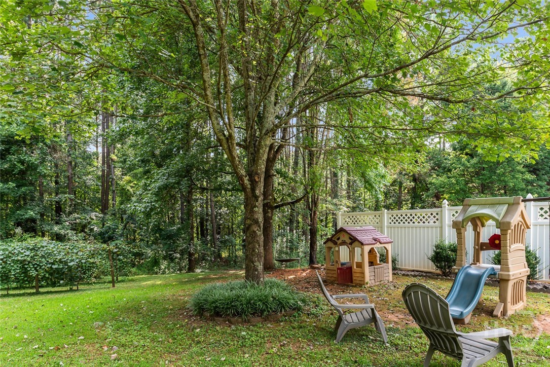 17 Pineforest Drive
