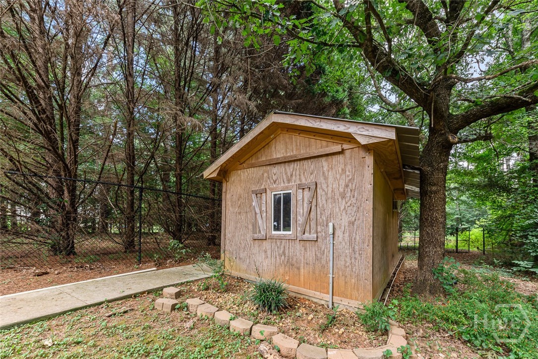 17 Pineforest Drive