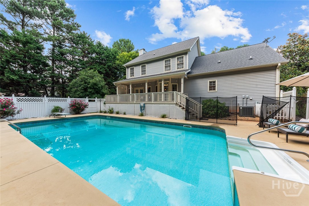 17 Pineforest Drive