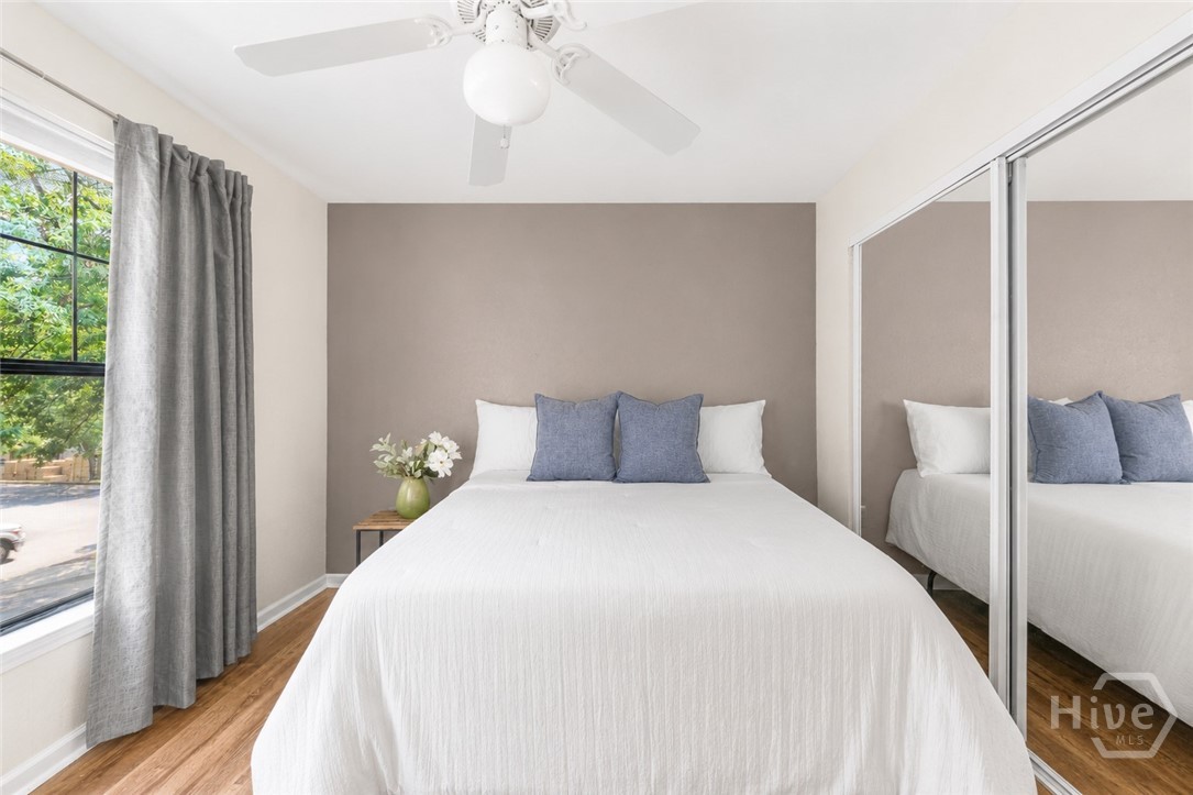 211 North Avenue 1225