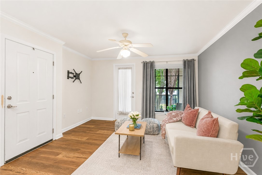 211 North Avenue 1225