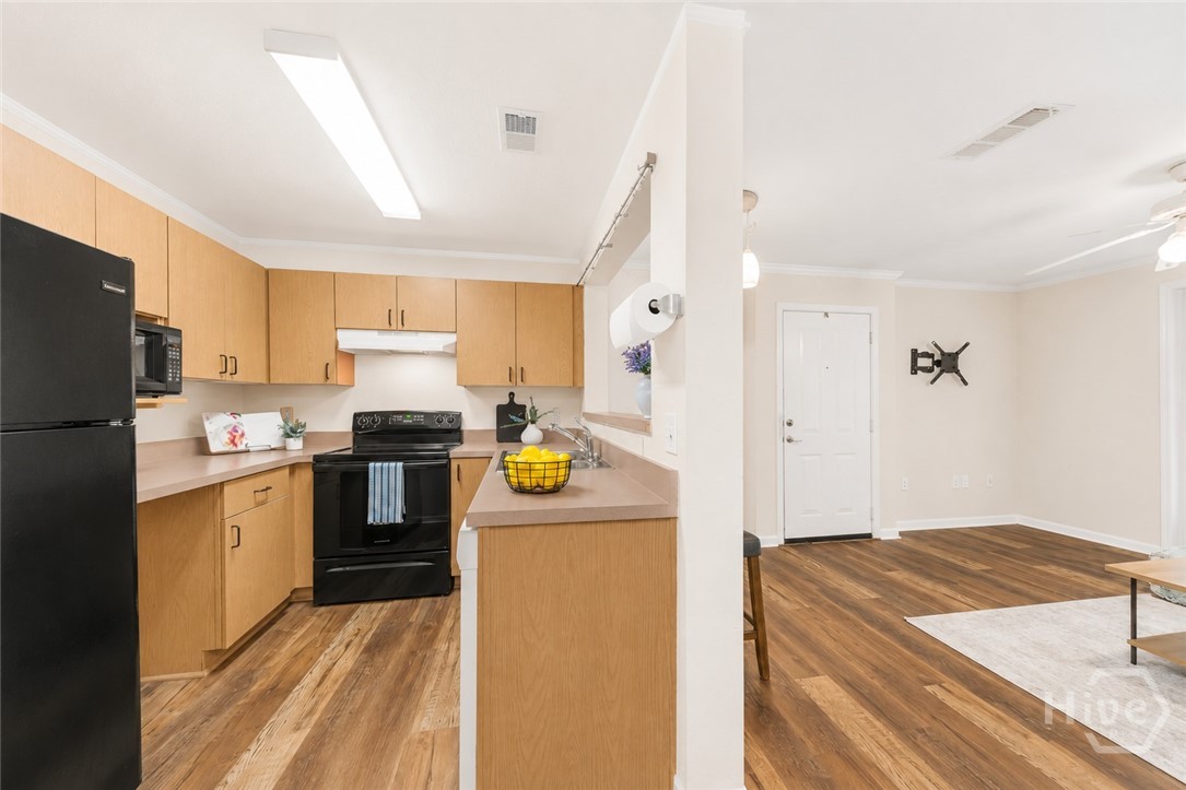 211 North Avenue 1225