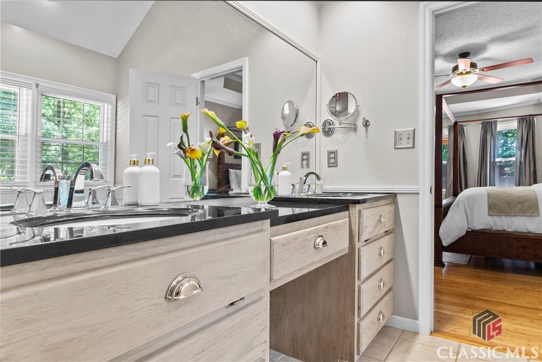 1110 Fernwood Drive