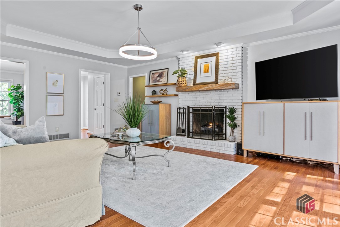 1110 Fernwood Drive