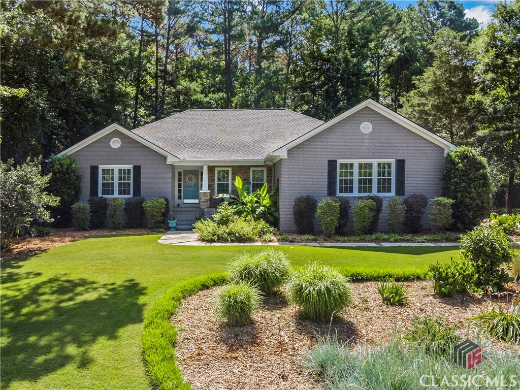 1110 Fernwood Drive