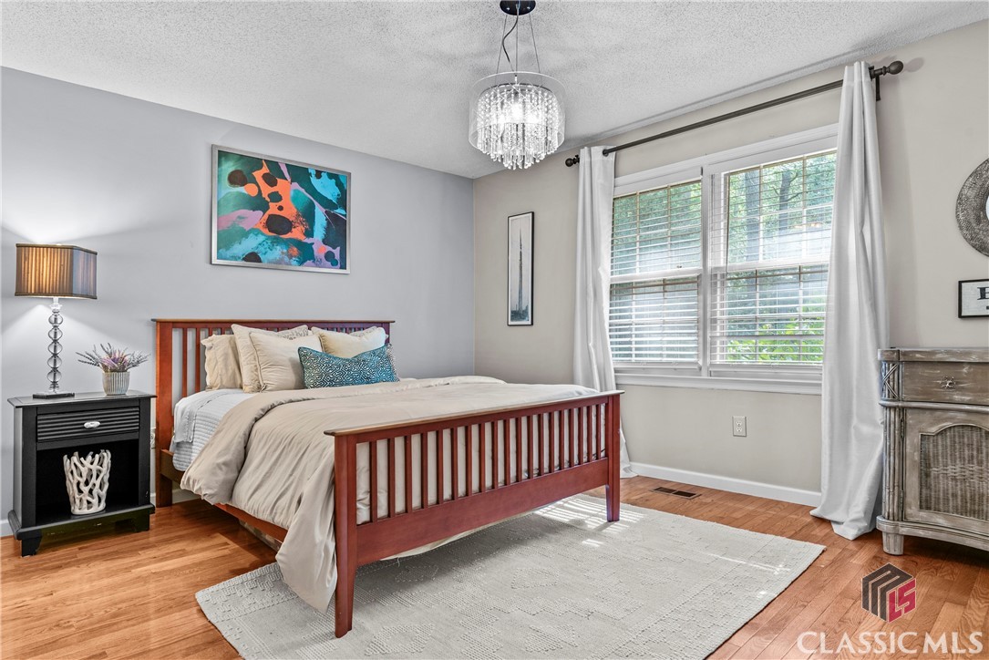 1110 Fernwood Drive