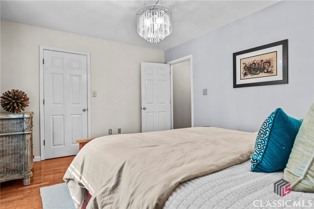 1110 Fernwood Drive