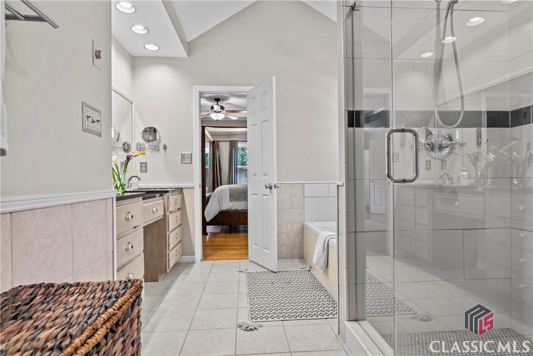 1110 Fernwood Drive