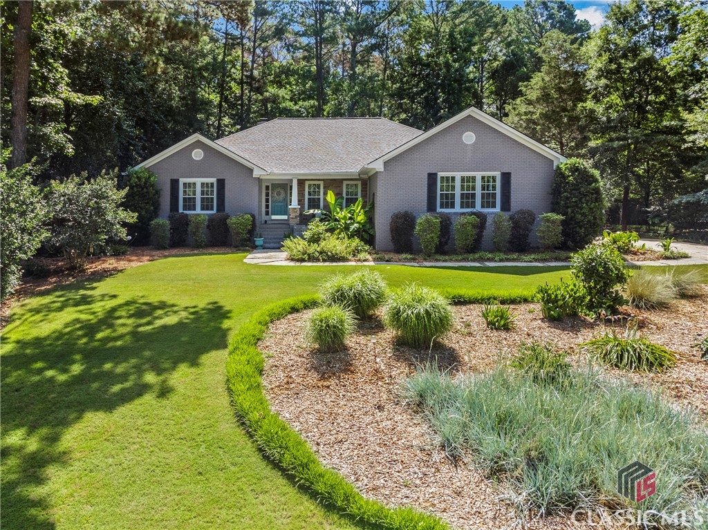 1110 Fernwood Drive
