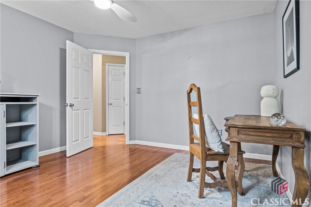 1110 Fernwood Drive