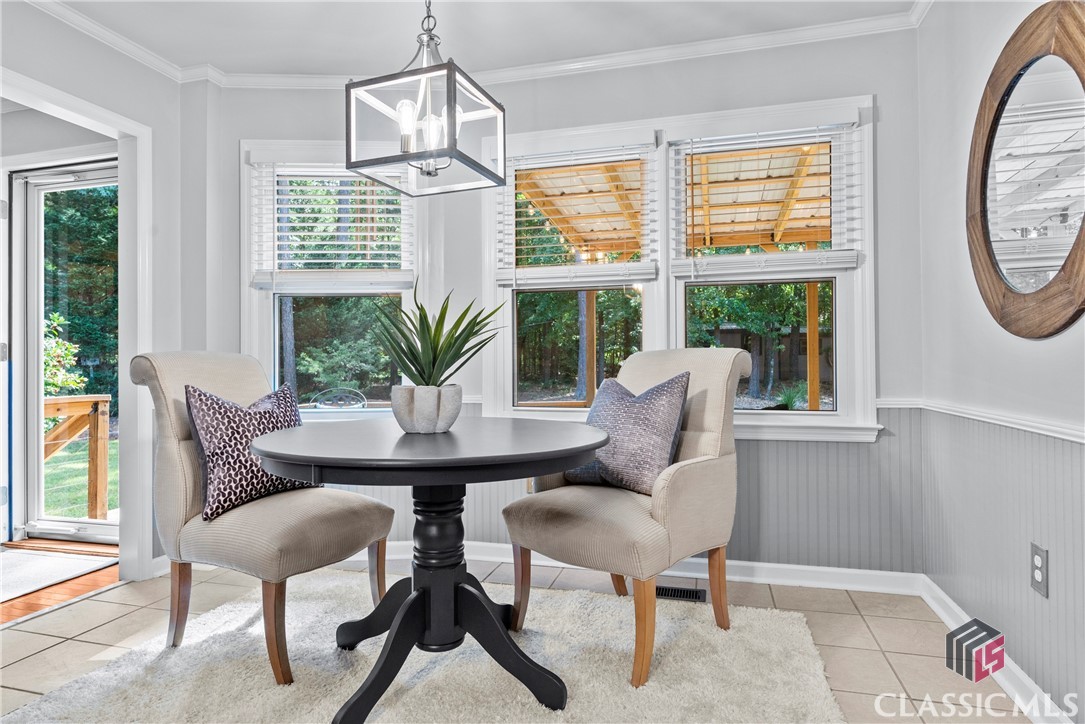1110 Fernwood Drive