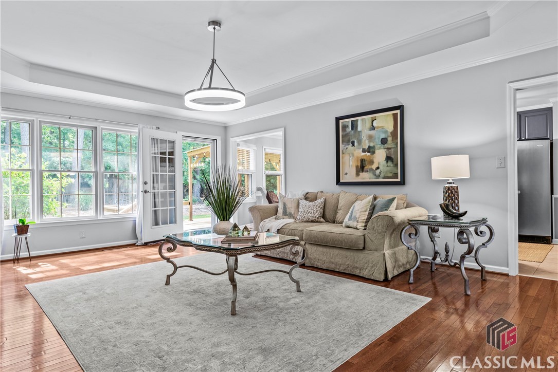 1110 Fernwood Drive