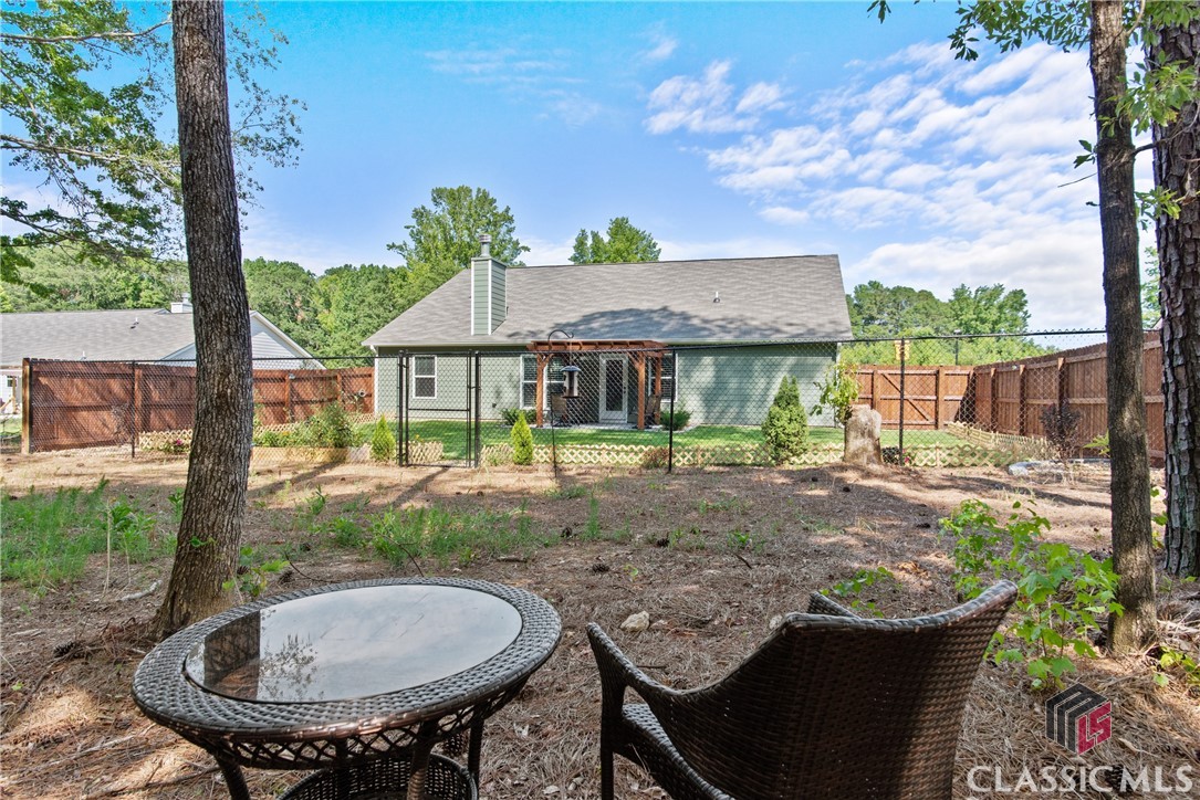 218 Windrow Trail