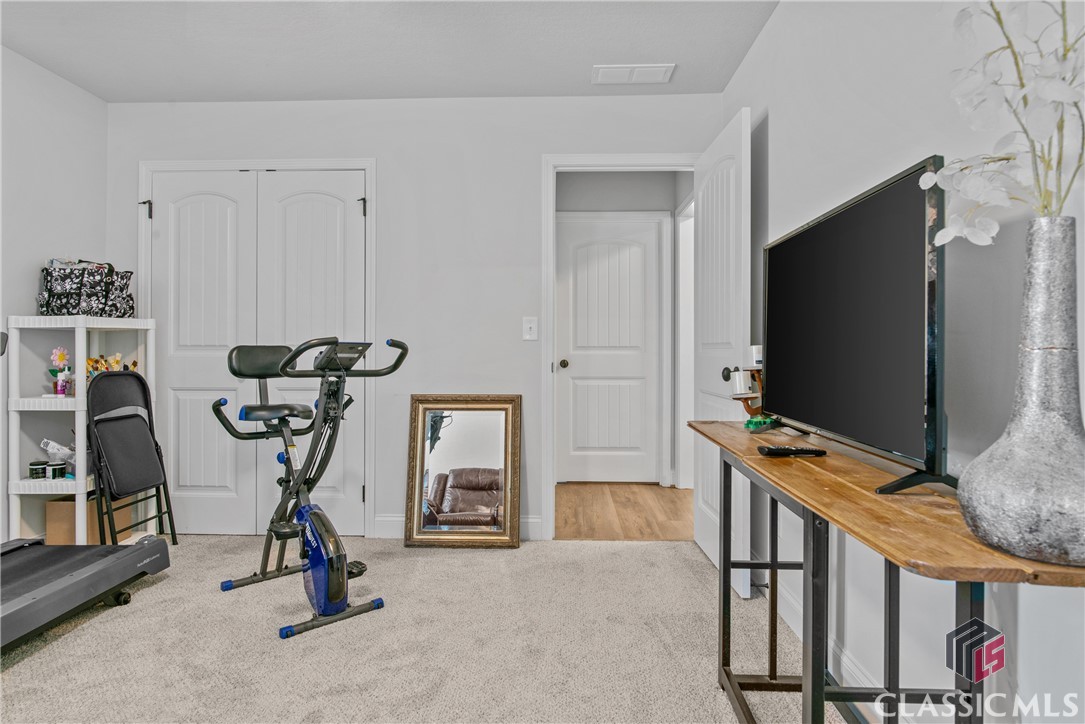 218 Windrow Trail