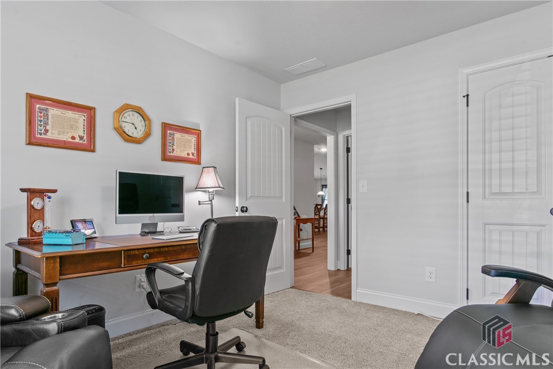 218 Windrow Trail
