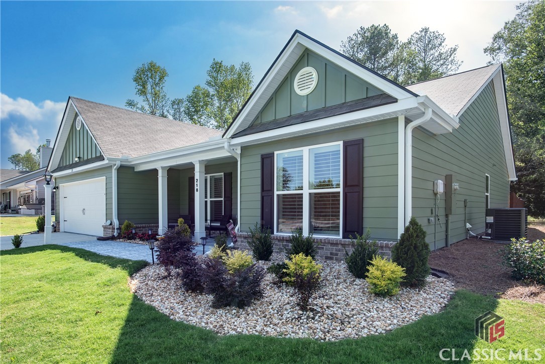218 Windrow Trail