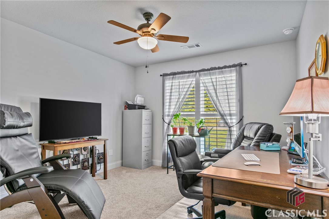 218 Windrow Trail