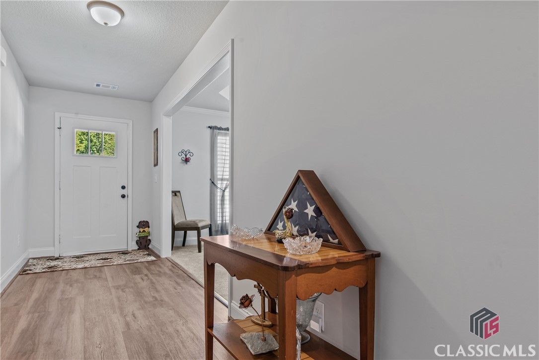 218 Windrow Trail