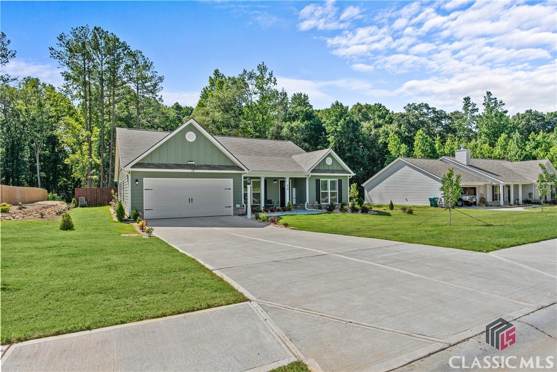 218 Windrow Trail