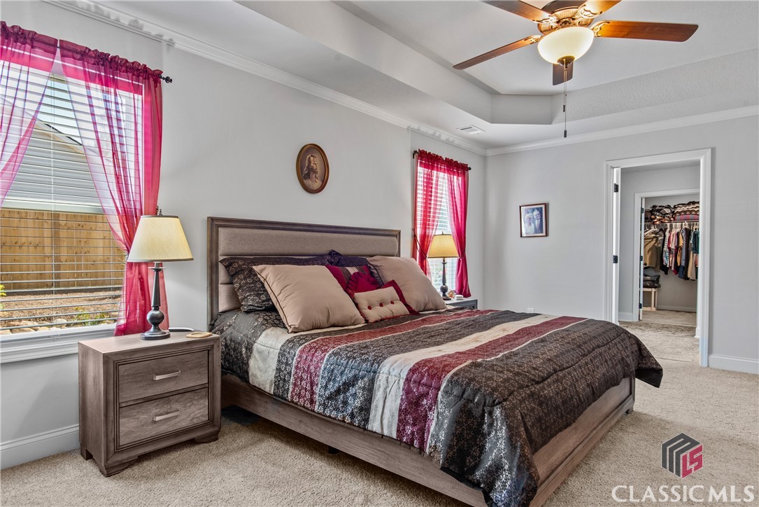 218 Windrow Trail