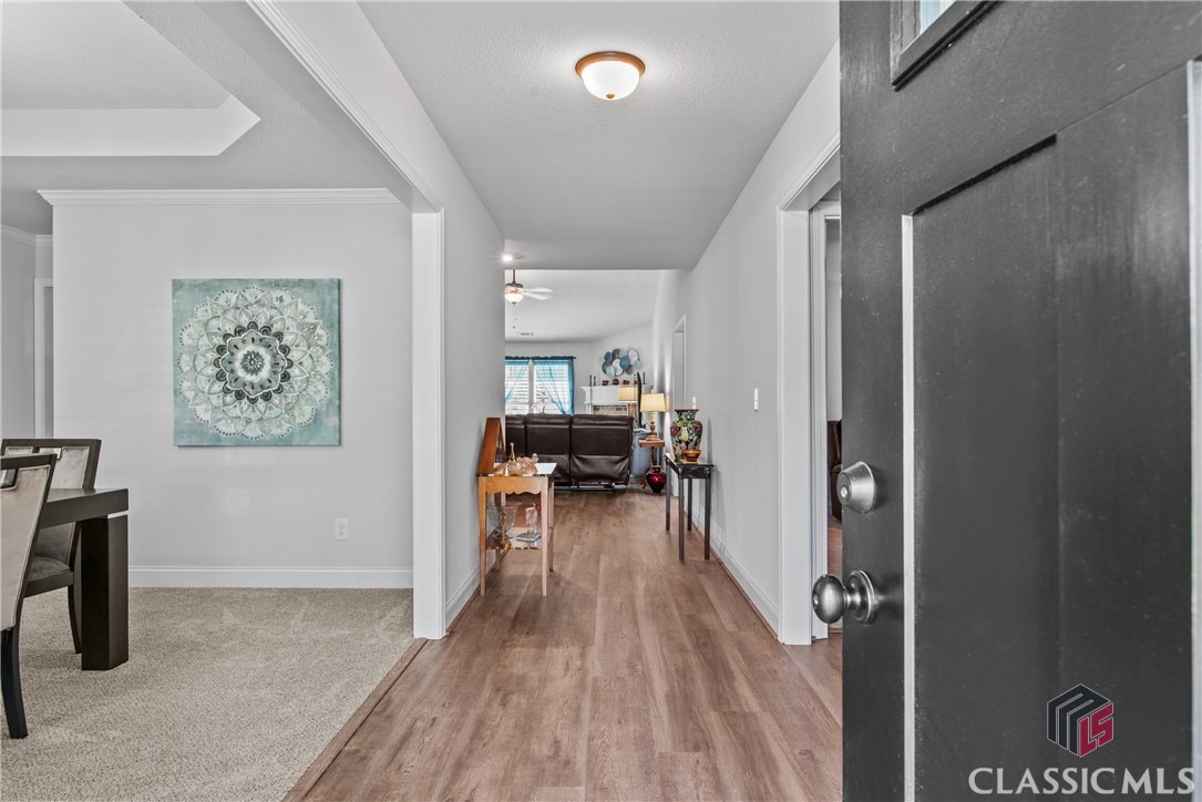 218 Windrow Trail