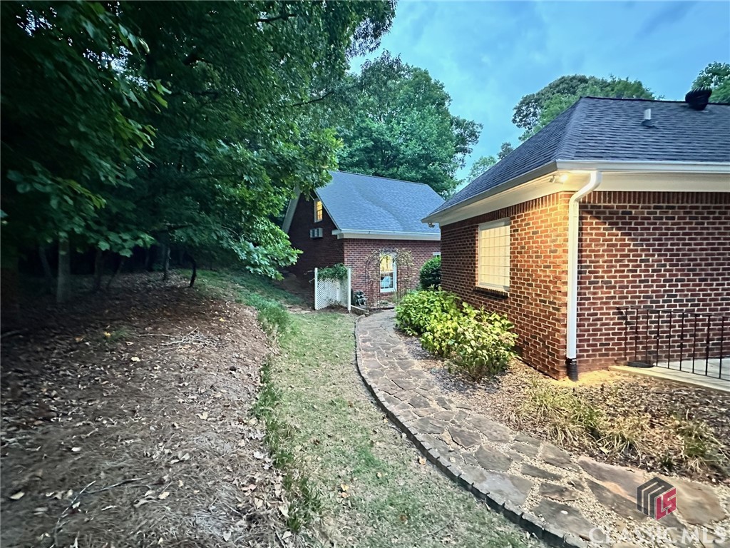 215 Waterford Way