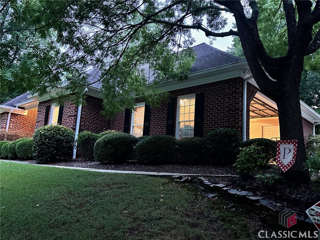 215 Waterford Way