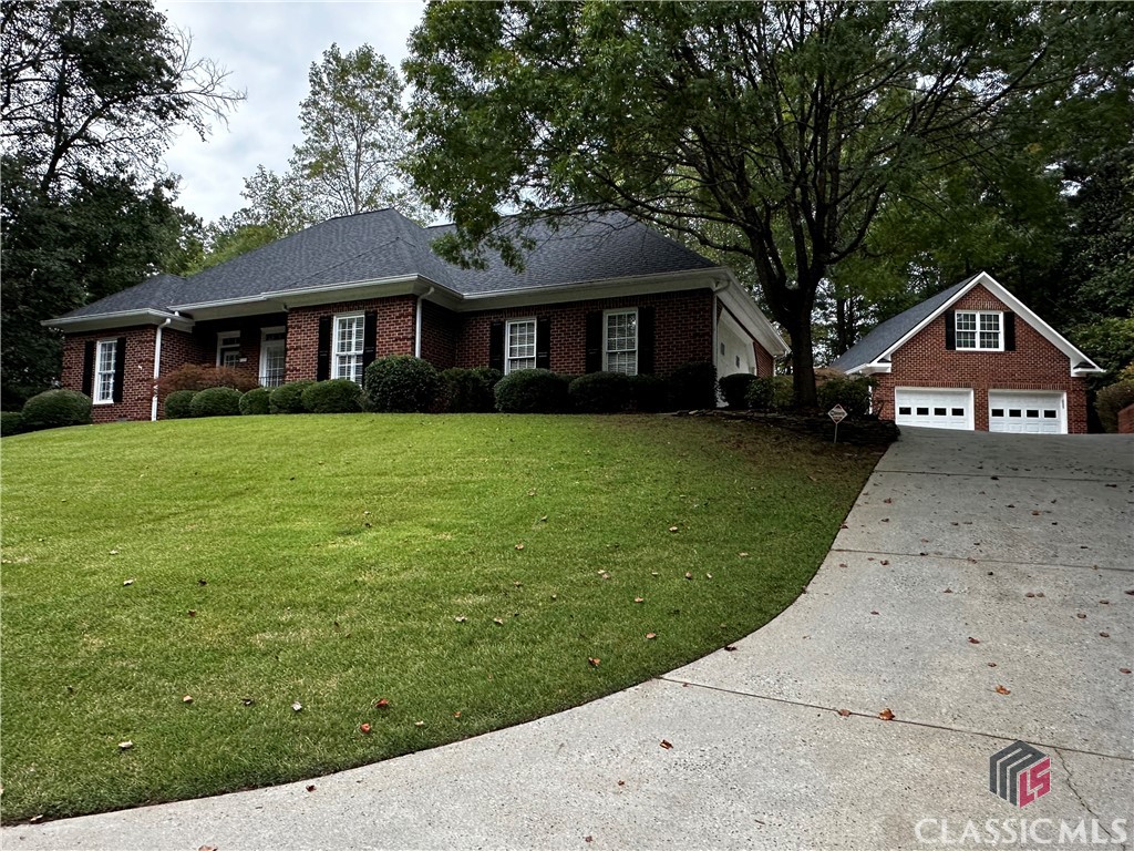 215 Waterford Way