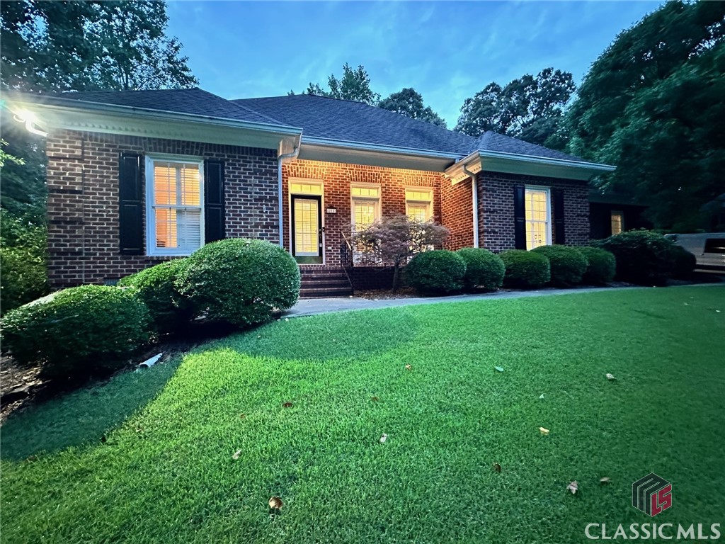 215 Waterford Way